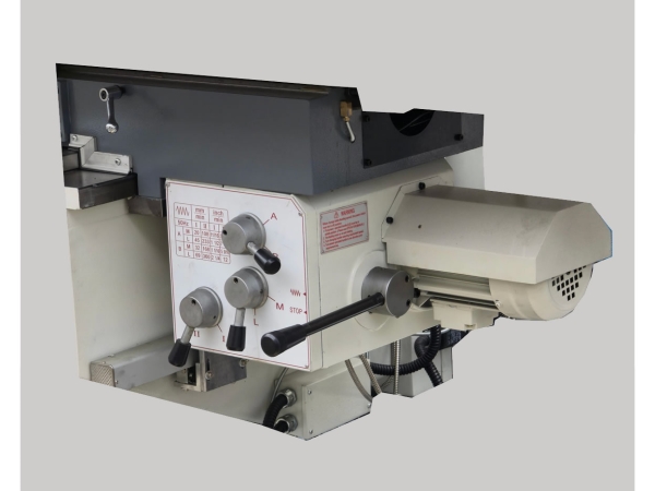 Dettagli fresatrice Carrera 700