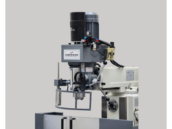 Dettagli fresatrice Carrera 700