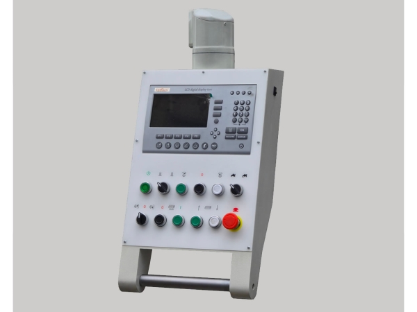 Dettagli fresatrice Carrera 700